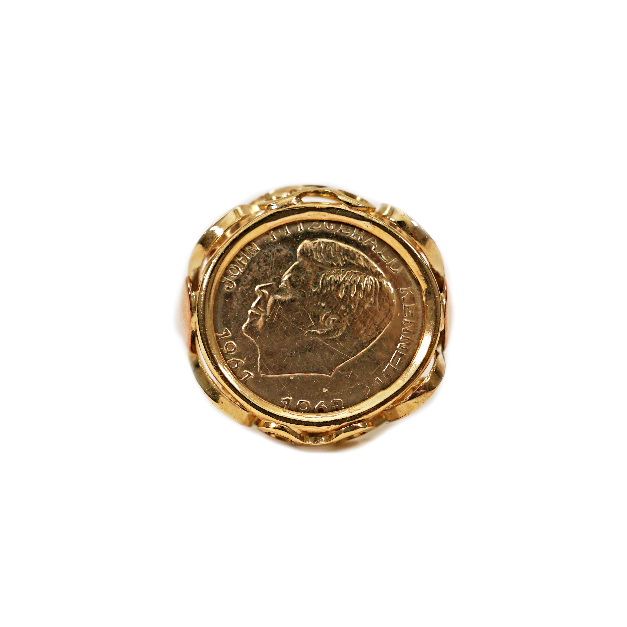 Zlatý prsten s mincí